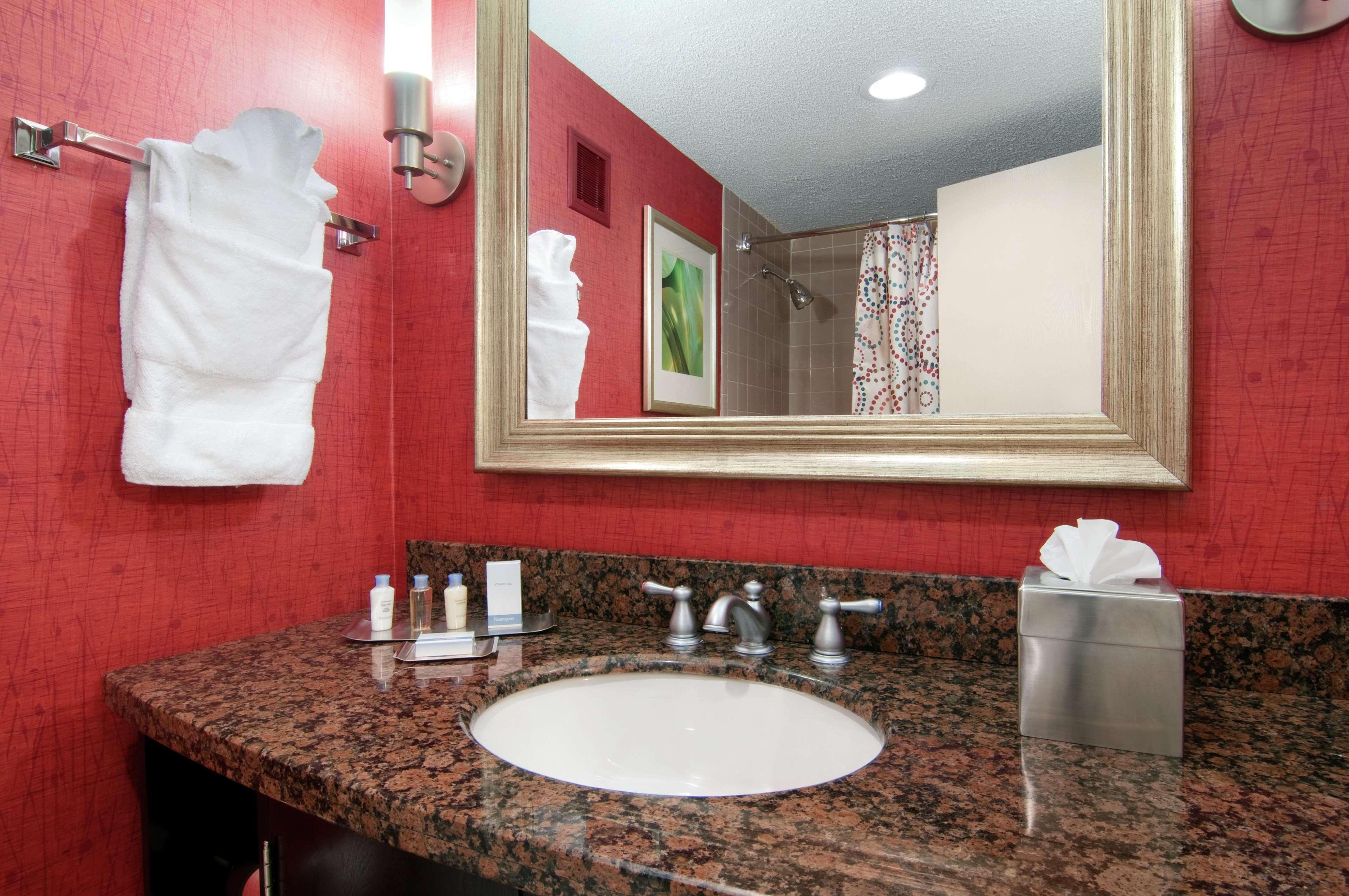 Doubletree By Hilton Columbus Hotel Quarto foto